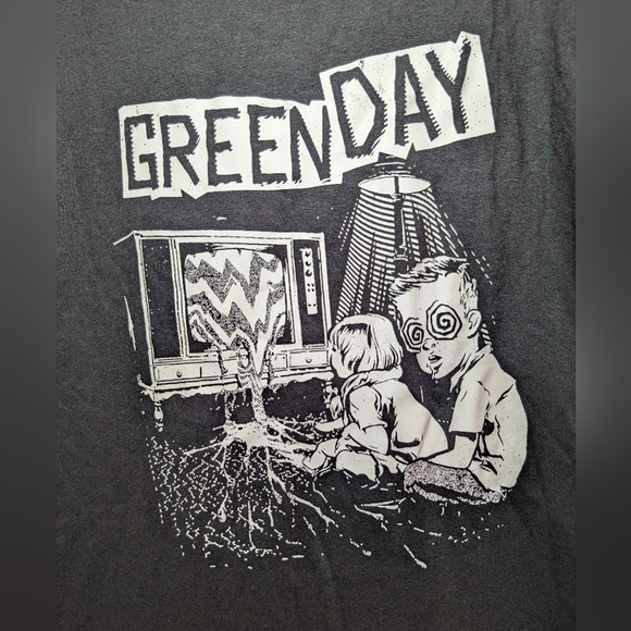 Green Day TV Static Band T-Shirt - Picture 2 of 3